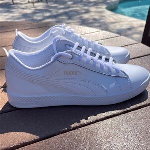 Puma Women’s White Leather Sneaker in Size 6.5